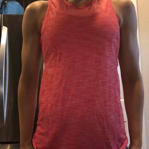 Lululemon tank top with built in bra size 4